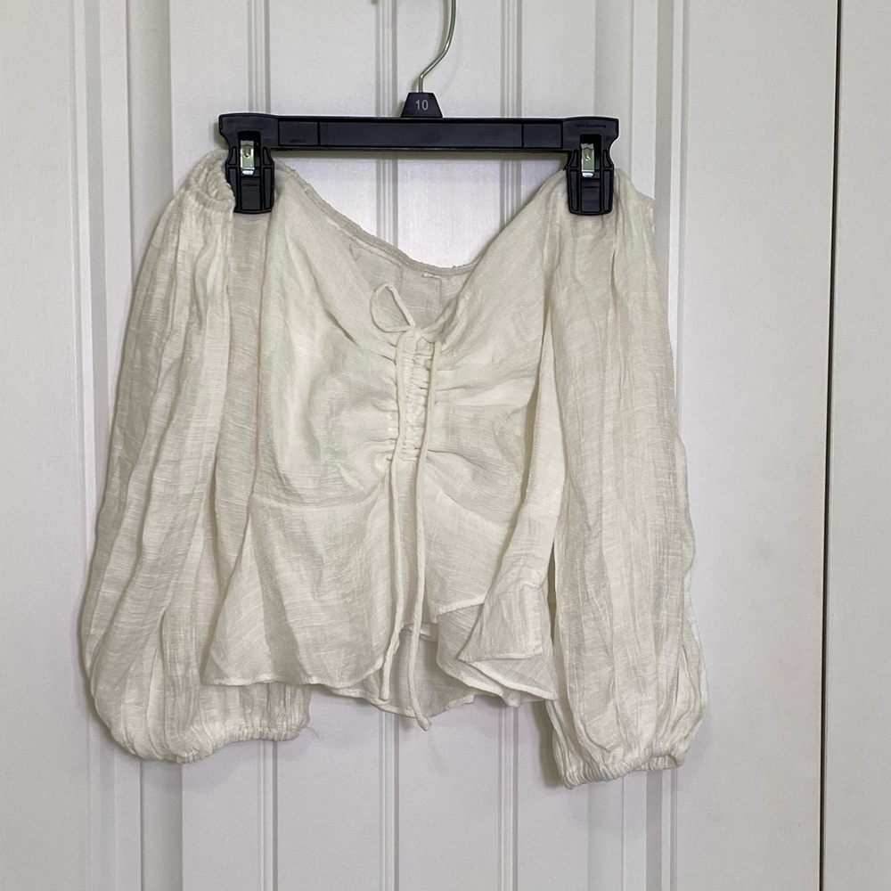 Womens white crop top size extra small